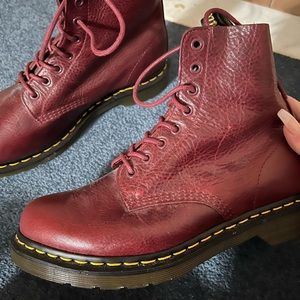 Doc Martens - Maroon